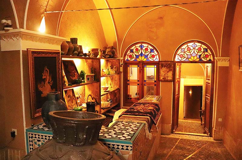 درب ورودی خانه مرشدی