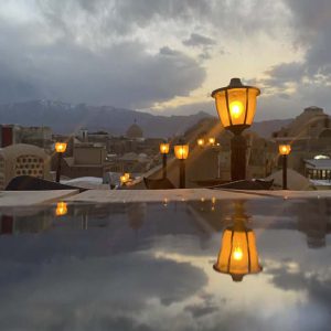کافه بوم 201 در غروب